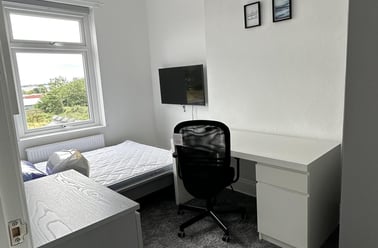 John Street South, Meadowfield, Durham - Image 2