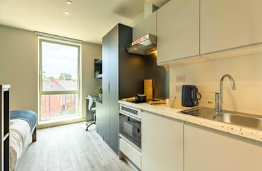 Bronze Plus Studio, Pershore Junction, 1-3 Dogpool Lane, Selly Park, Birmingham - Image 3