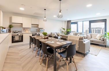 Penthouse Ensuite, The Place, 33 Queens Road, City Centre, Nottingham - Image 2