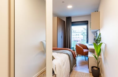 Classic Ensuite, The Place, 33 Queens Road, City Centre, Nottingham - Image 2