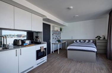 VIP, Bargate House, 31 High Street, City Centre, Southampton - Image 3