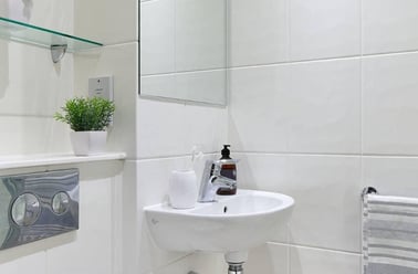 Premium Plus Ensuite, Frobisher House, 64-66 Ebrington Street, Mutley, Plymouth - Image 3