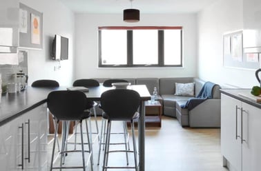 Classic Ensuite, The Printworks, Western Way, Newtown, Exeter - Image 3