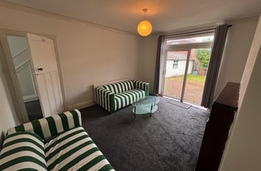 St. Annes Road, Headingley, Leeds - Image 3