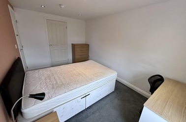 Edward Street (DHM), Gilesgate, Durham - Image 3