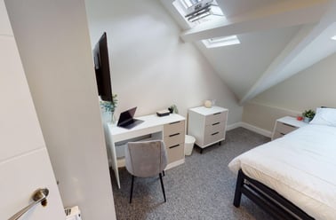 Whiteladies Road, Redland, Bristol - Image 3