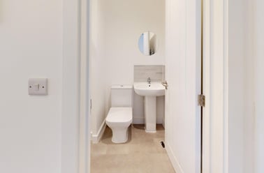 Lemyngton Street, City Centre, Loughborough - Image 3