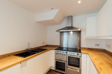 Holywell Drive, City Centre, Loughborough - Image 3