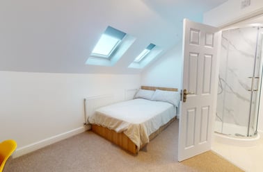 Derby Road, City Centre, Loughborough - Image 3