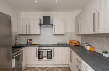 Lower Gill St, Low Hill, Liverpool - Image 2