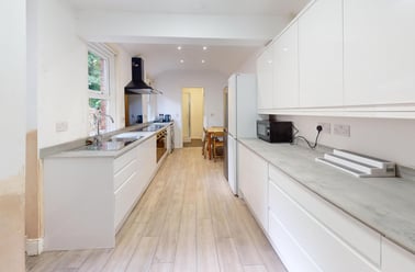 Ravensworth Terrace, Claypath, Durham - Image 3