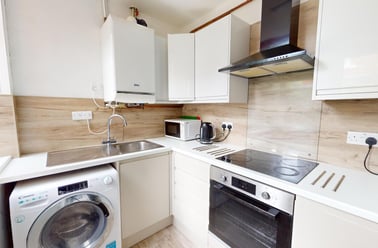 Hawthorn Terrace (L), Nevilles Cross, Durham - Image 3