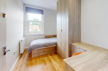 Edward Street, Gilesgate, Durham - Image 2