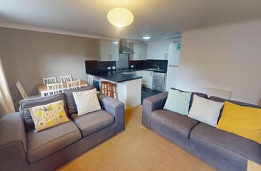 West View (L), Gilesgate, Durham - Image 3