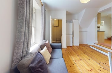 Neville Street, City Centre, Durham - Image 3