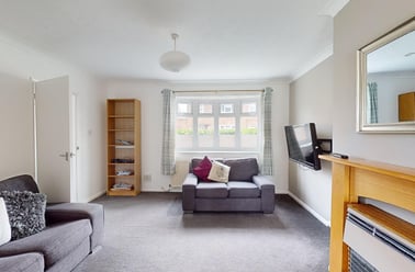 Wakenshaw Road, Gilesgate, Durham - Image 3