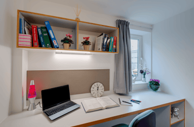 Deluxe Ensuite, The Old Dairy, 14 Regent Street, Cookworthy, Plymouth - Image 3