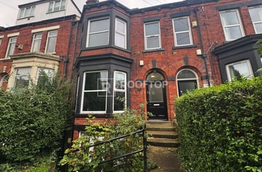 Ash Grove, Hyde Park, Leeds - Image 3