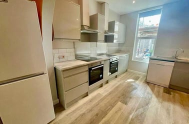 Whiteladies Road, Redland, Bristol - Image 2