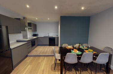 Gloucester Road, Cotham, Bristol - Image 3