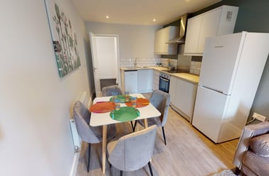 Whiteladies Road, Redland, Bristol - Image 3