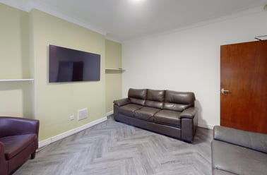 Dunlop Avenue, Lenton, Nottingham - Image 2