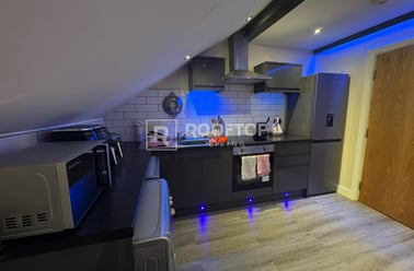 Victoria Road, Hyde Park, Leeds - Image 2