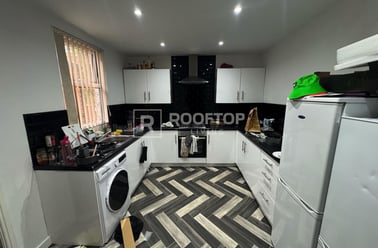 Victoria Road, Hyde Park, Leeds - Image 2