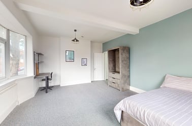 Ilkeston Road, Radford, Nottingham - Image 2