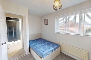 Heron Drive, Lenton, Nottingham - Image 2