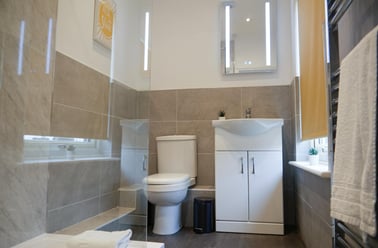 Chichester Street, City Centre, Chester - Image 3