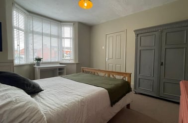 Browns Lane, City Centre, Loughborough - Image 2