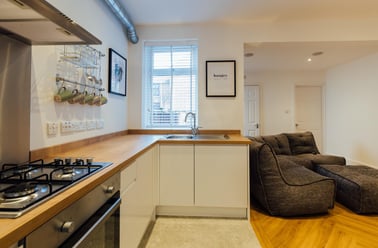 Oxford Street, City Centre, Loughborough - Image 3