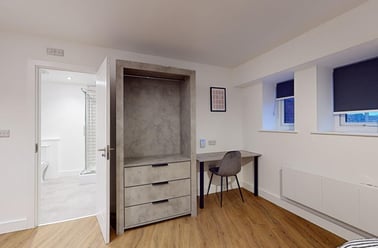 Lemyngton Street, City Centre, Loughborough - Image 2