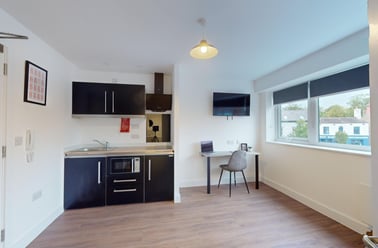 Lemyngton Street, City Centre, Loughborough - Image 2