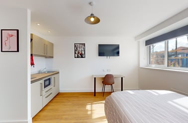 Lemyngton Street, City Centre, Loughborough - Image 2