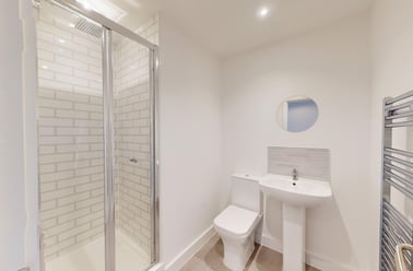 Lemyngton Street, City Centre, Loughborough - Image 2