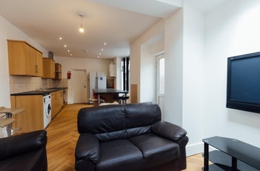 Frederick Street, City Centre, Loughborough - Image 2