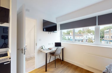Lemyngton Street, City Centre, Loughborough - Image 3