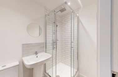 Lemyngton Street, City Centre, Loughborough - Image 3