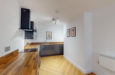 195A Derby Road, City Centre, Loughborough - Image 2