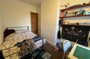 Clarendon Park Road, Clarendon Park, Leicester - Image 3