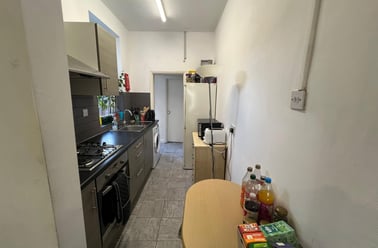 Clarendon Park Road, Clarendon Park, Leicester - Image 2