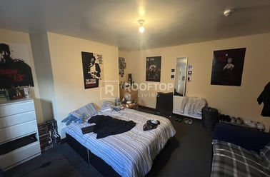 Brudenell Mount, Hyde Park, Leeds - Image 3