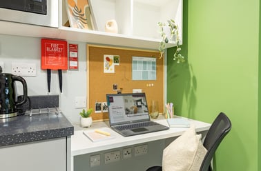 Bronze Studio, Venue Studios, 333-337 New Cross Road, Lewisham, London - Image 2