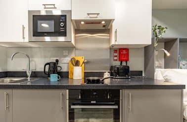 Gold Plus Studio, Venue Studios, 333-337 New Cross Road, Lewisham, London - Image 3