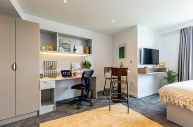 Superior Studio Plus with City Views, true Manchester, Salford, King William Street, Weaste, Salford - Image 2