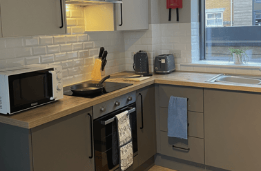 Classic 4 Bed Apartment, Emily Davies, Western Esplanade, Portswood, Southampton - Image 2