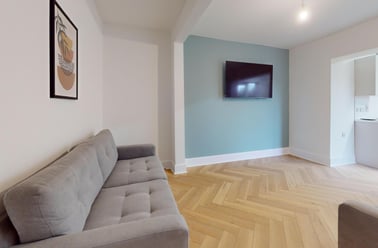 Long Acres, Gilesgate, Durham - Image 2