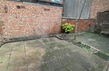 Albert Street, City Centre, Loughborough - Image 2